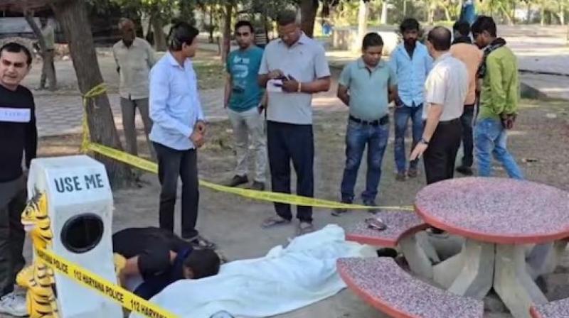 Dead body of a teacher who went on election duty found in the park in Karnal News In Hindi