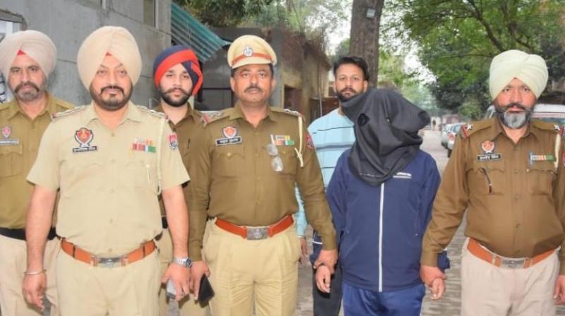 Fake army officer caught in Amritsar, uniforms of many ranks also recovered