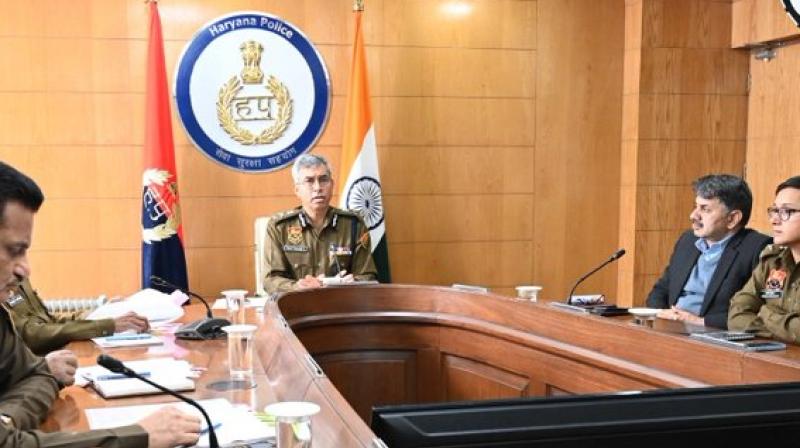 DGP Shatrujit Kapoor held a review meeting on Haryana law and order news in hindi