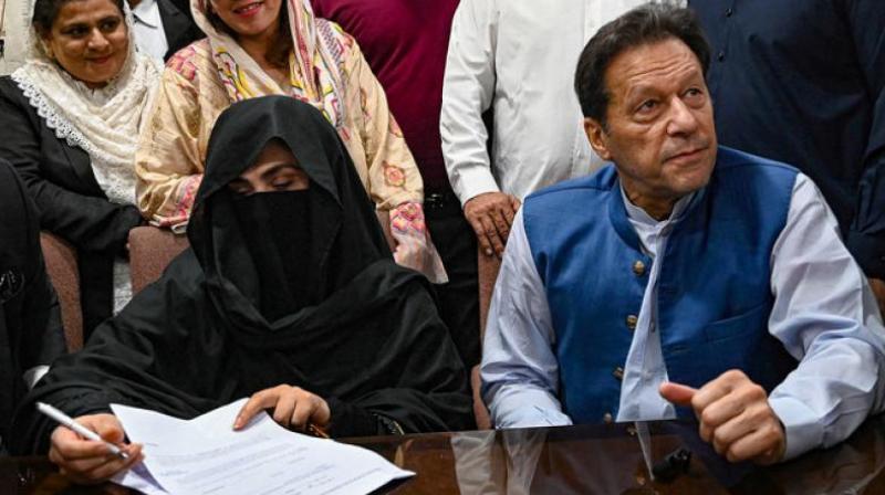 Pakistan News Court orders to send Bushra Bibi to Adiala jail, Imran Khan is also lodged there