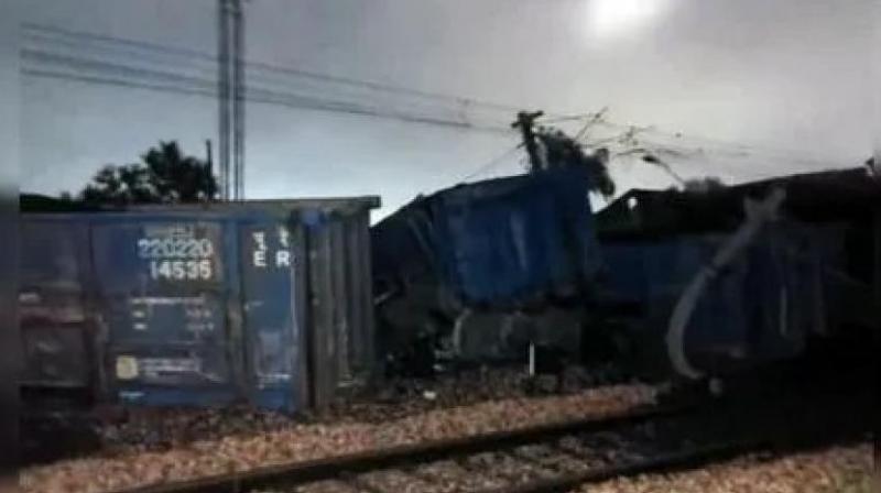 UP Train Accident: Major rail accident in Mathura, 25 coaches of goods train derailed