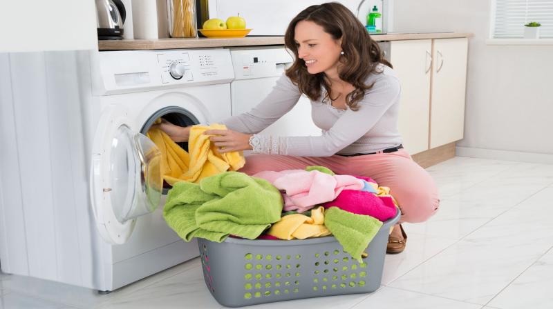 If you wash clothes in washing machine then follow these tips, your clothes will shine