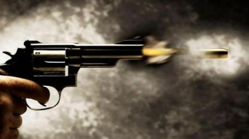 New Delhi Crime: Due to old enmity, a person was shot and injured in Delhi's Raj Park area.