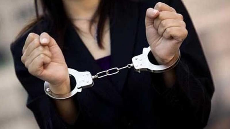 Woman smuggler arrested on Nepal border, charas worth two crore recovered