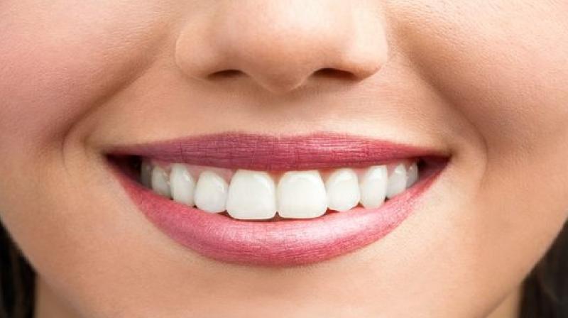 Make your teeth pearly white with natural remedies news in hindi 
