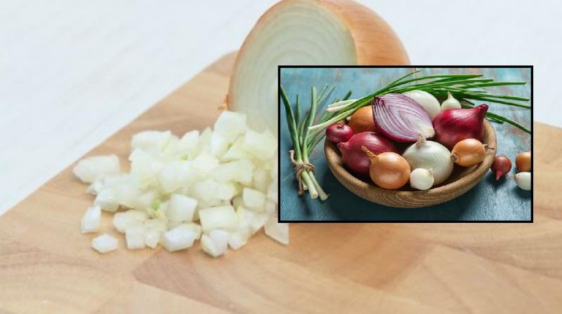Eating too much raw onion can cause harm news in hindi