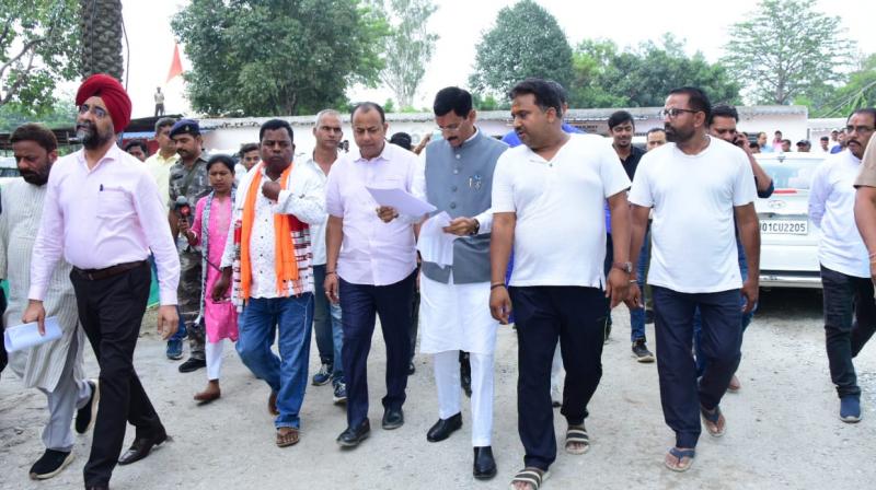 MP Sanjay Seth inspected the work of ongoing railway projects under Ranchi Railway Division.