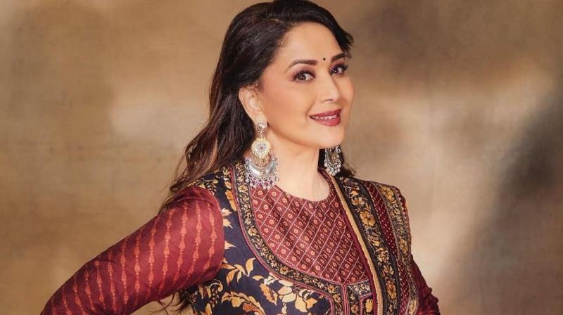 Comments about Madhuri Dixit in NETFLIX show, now notice sent from fans 