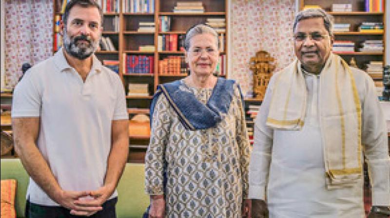 Siddaramaiah met Sonia and Rahul Gandhi