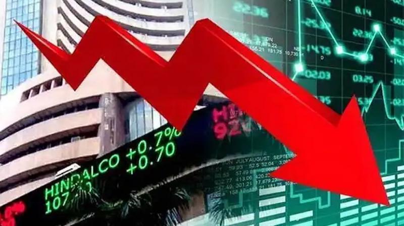 Sensex, Nifty fall in early trade amid weakness in global markets