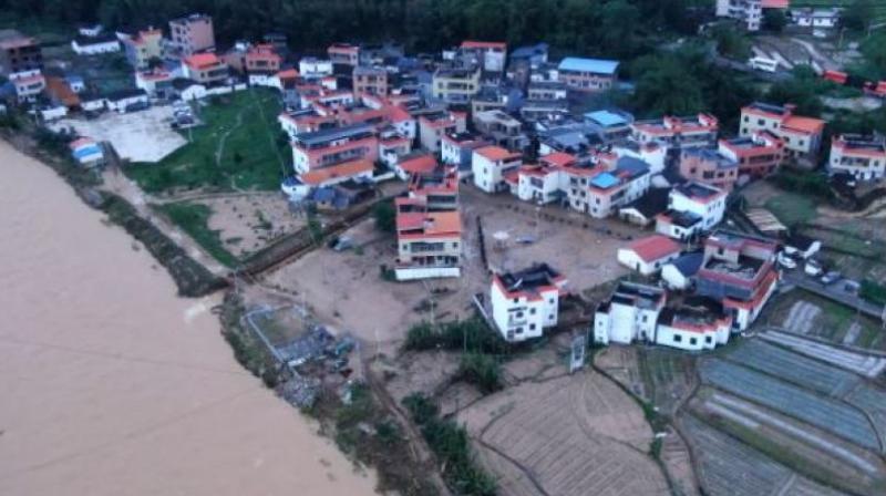 Flood in China 44 rivers above danger mark due to floods 