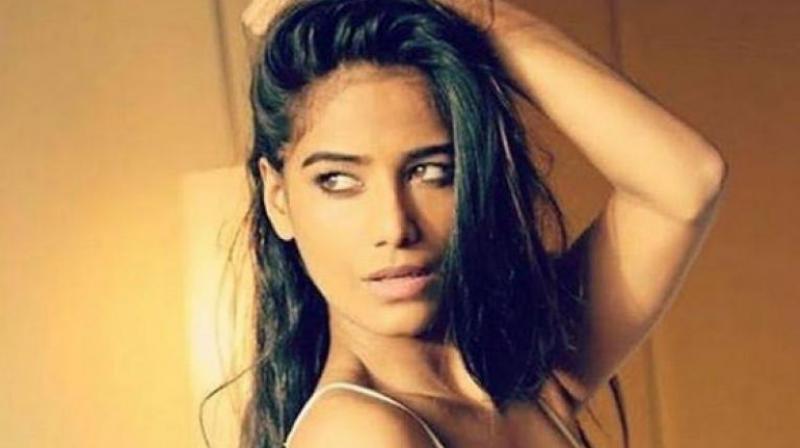 When Poonam Pandey came into controversy after MMS was leaked Poonam Pandey  death