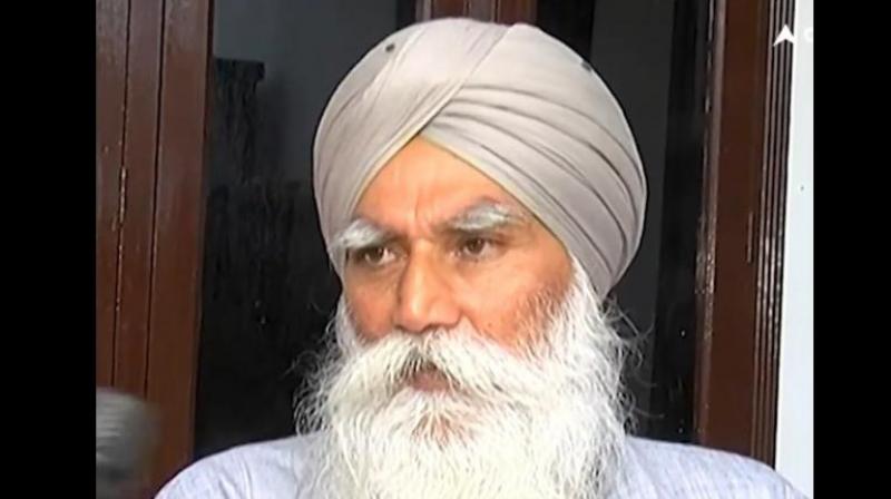  Amritpal Singh's father Stopped Amritsar Airport 