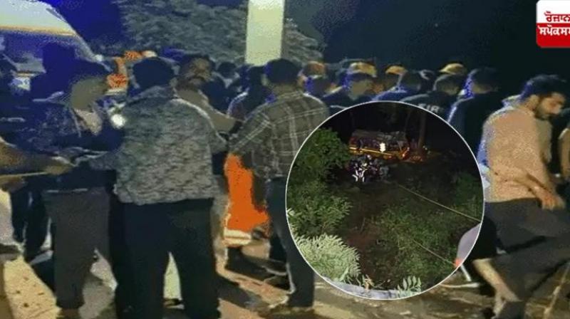 7 dies as overcrowded bus crashes into ditch in Nainital