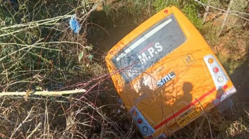 School bus fell into ditch in Kullu, Himachal; seven students injured