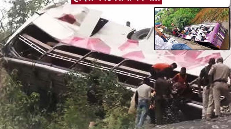 Horrific road accident in Jammu and Kashmir: Bus going to Vaishno Devi fell into the ditch, 10 people died