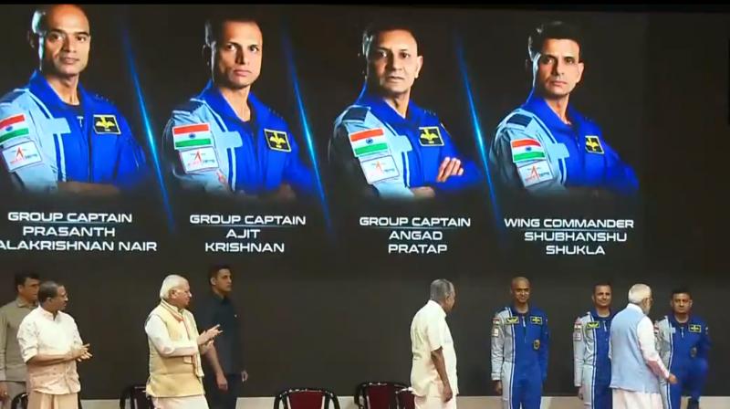 PM Modi announces names of astronauts of Gaganyaan mission news in hindi