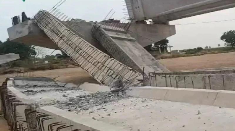 Bridge under construction collapsed in Telangana news in hindi