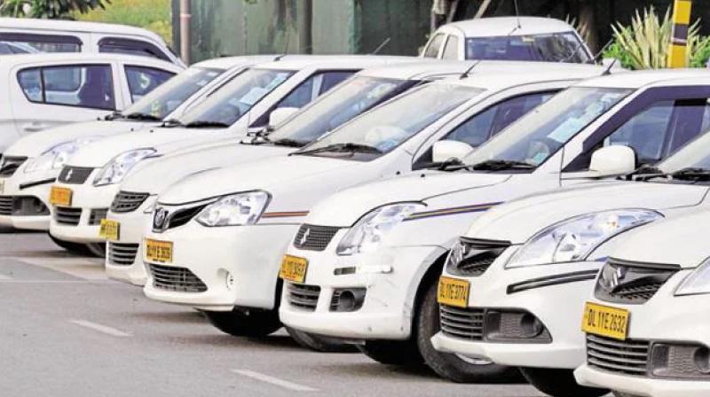 Cab drivers protest Haryana app order News in Hindi