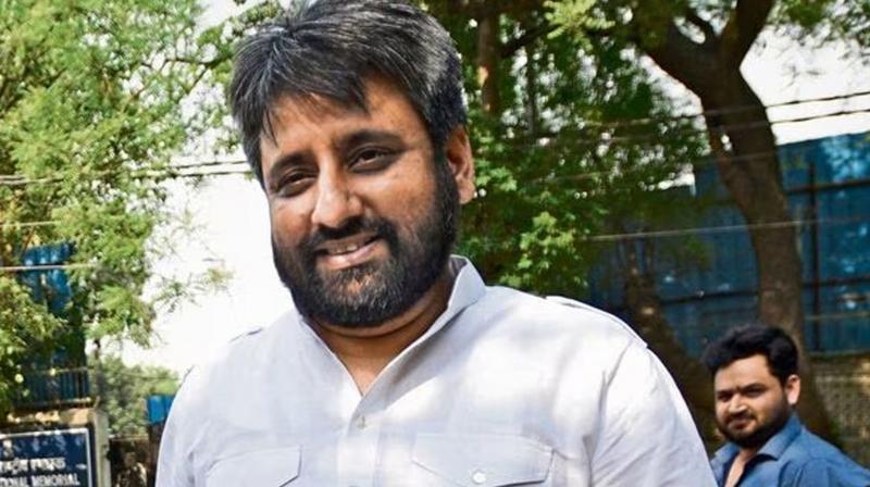 ED raids premises of AAP MLA Amanatullah Khan in money laundering case