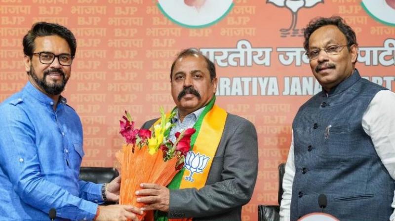 Former Air Force Chief RKS Bhadauria joins BJP news in hindi