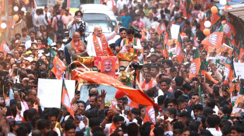 Crowd gathered in Home Minister Amit Shah road show news in hindi