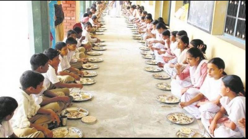 Punjab Education Department will provide fruits to children in mid-day meal