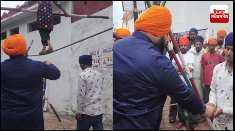 Elder brother was doing stunts with younger sister in Holle Mahalla, Minister Harjot Bains cried