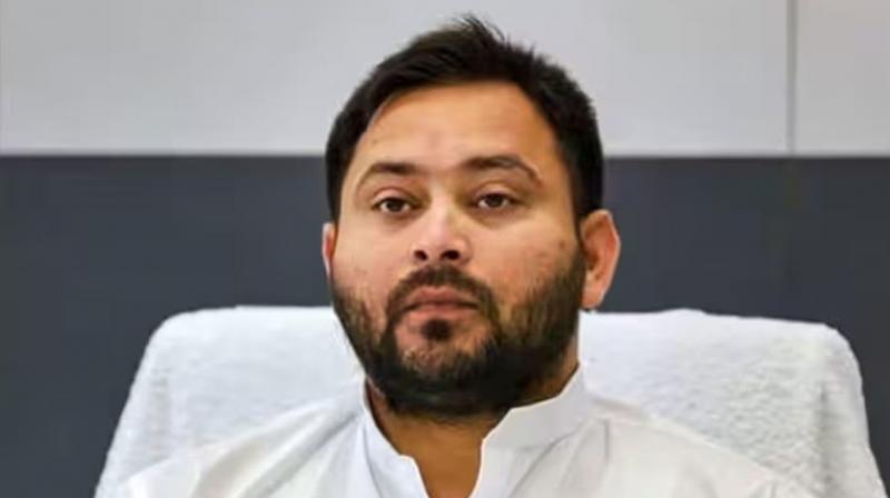 Tejashwi Yadav appeared before CBI in land 'scam' in exchange for job