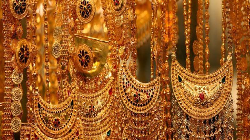 Gold and silver prices fall, know the latest gold rates news in hindi 