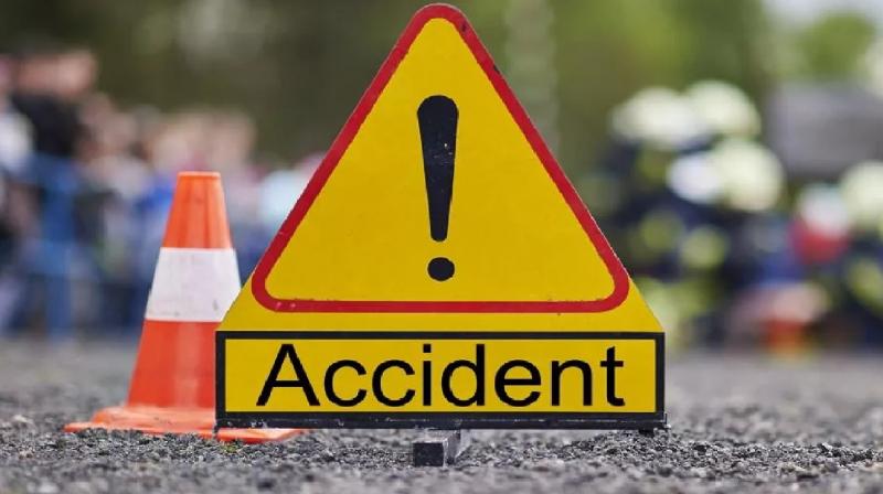 Road accident in Palamu district of Jharkhand, two people died news in hindi