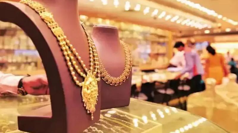 Gold and Silver Price Today News In Hindi Gold cheaper and silver expensive