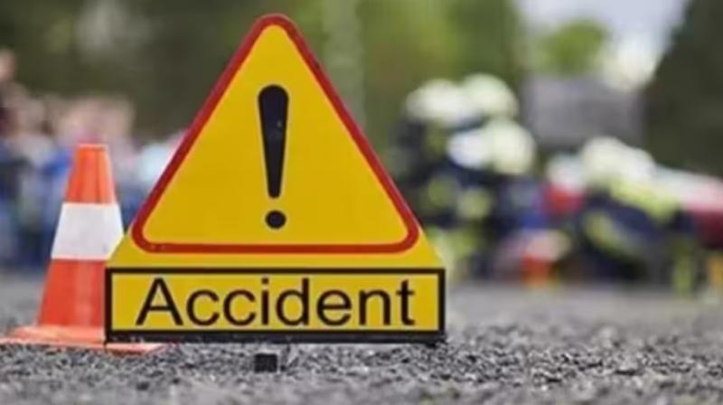 Gujarat News: SUV collides with dumper in Dholka, Ahmedabad, five killed, two injured news in hindi