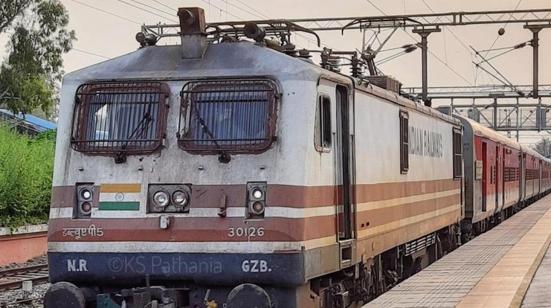 Railway union strike from May 1, warned of stopping services news in hindi