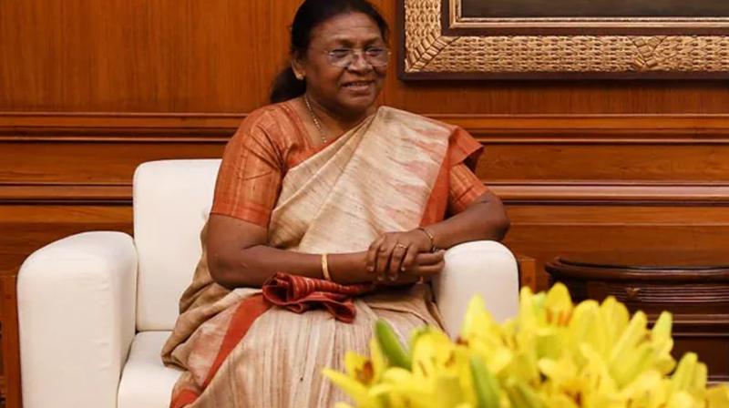 President Draupadi Murmu congratulated on 'Tribal Pride Day'