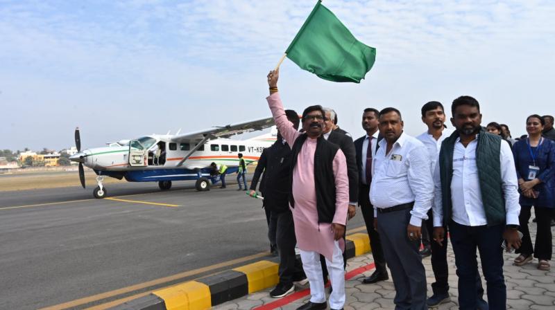 Chief Minister Hemant Soren inaugurated Jamshedpur-Kolkata flight service from Sonari airport