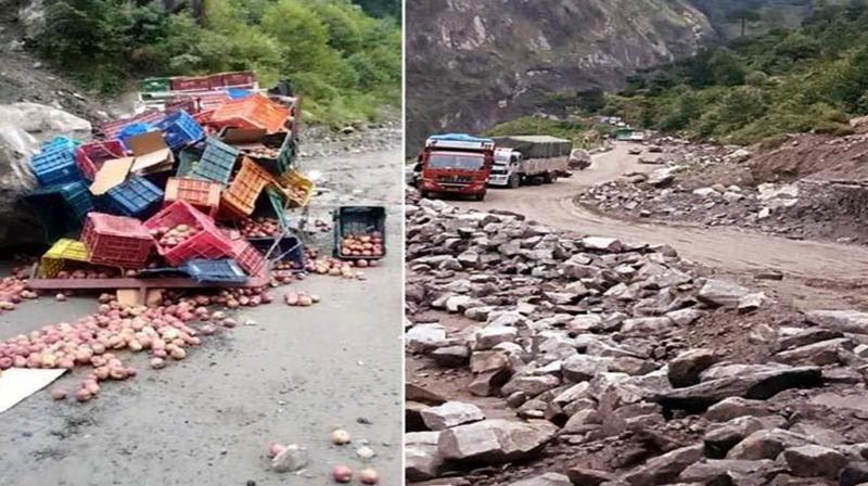 Devastation continues due to landslide in Himachal: Major accident in Kinnaur, 2 vehicles laden with apples damaged