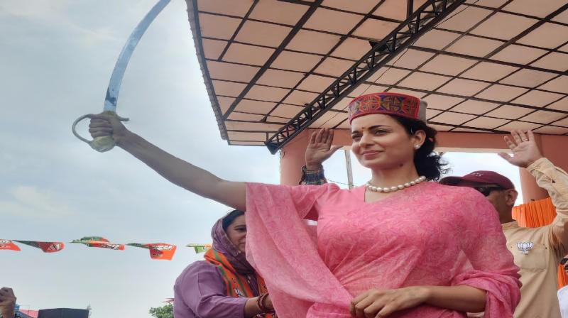 Kangana Ranaut lashed out at state Congress news in hindi