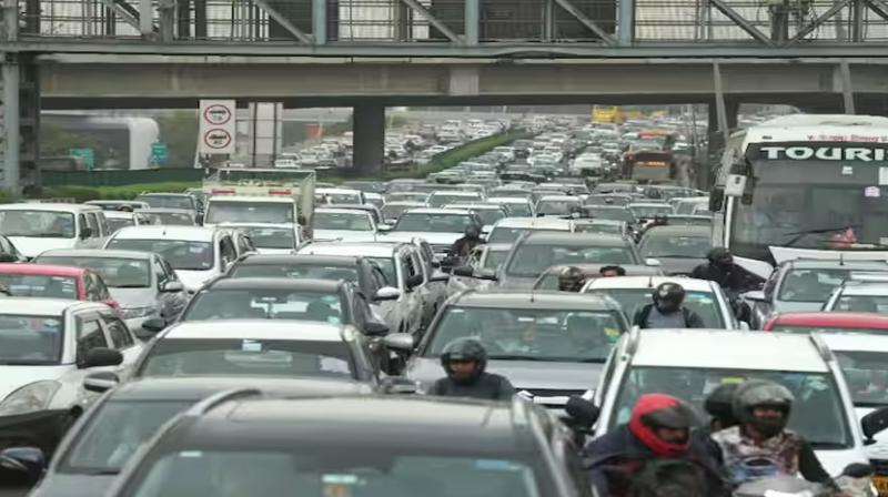 People had to face jam on the roads of Delhi for the third consecutive day