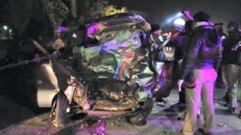Truck and van collide on Mumbai-Goa highway, nine killed