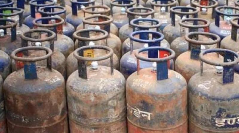 Prices of commercial LPG gas cylinders reduced