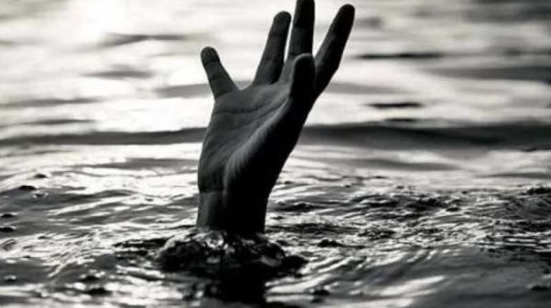 Delhi: A youth died due to drowning while taking a bath in the Yamuna.