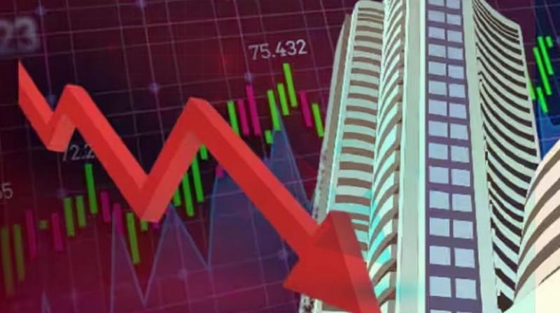 Share Market News: Decline in early trade in domestic markets