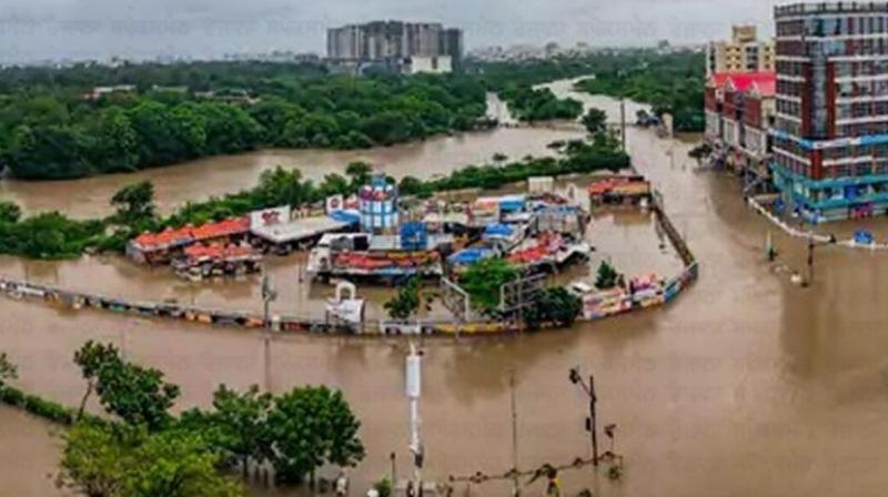 Gujarat Flood update due to heavy rain 10-12 feet water in Gujarat, 26 dead, red alert in 11 districts