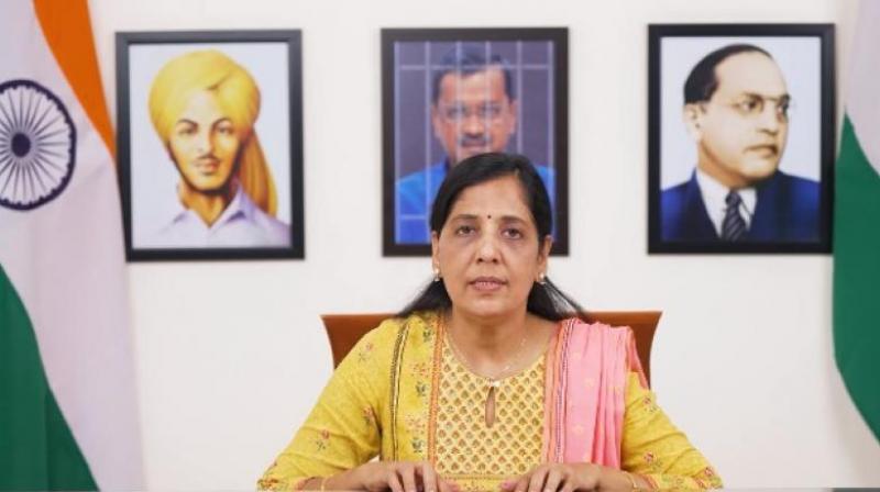 Sunita read Kejriwal CM  Arvind  Kejriwal message to AAP MLAs from jail News In Hindi