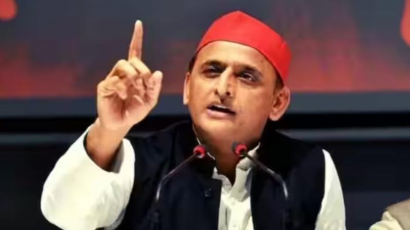 Akhilesh claimed - Tourism Minister had met SP inside in Mainpuri by-election