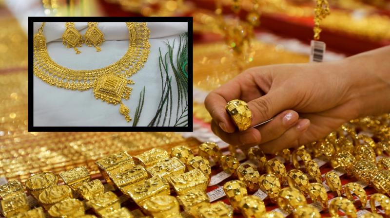 Gold prices fall, know what is the latest price in your city news in hindi