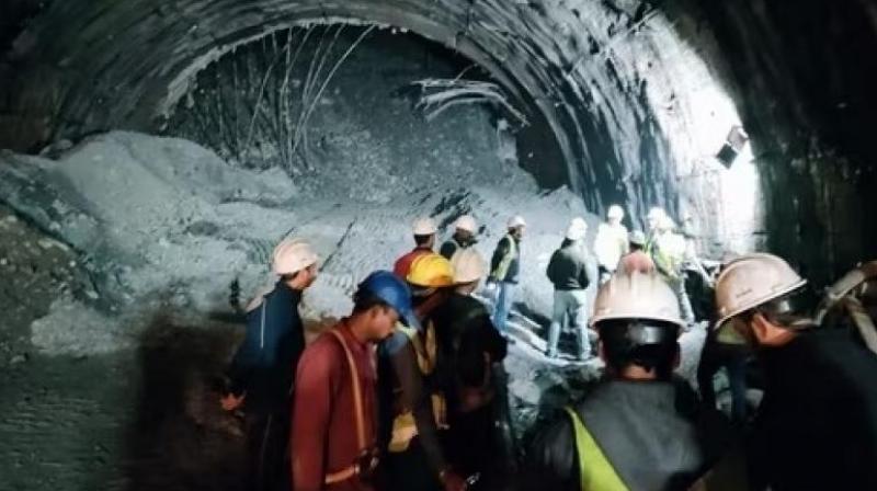 Uttarakhand Tunnel Accident: 40 lives are trapped in the tunnel for the last 50 hours