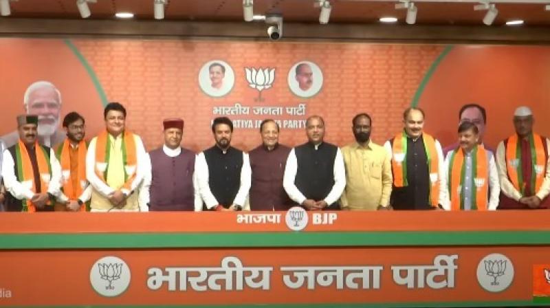 Six rebel benchmarks from Himachal Pradesh join BJP